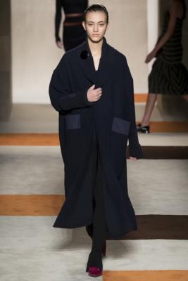 Victoria Beckham AW 2016/17 (осень-зима) (68204.Novaya.Kollekciya.Brenda.Victoria.Beckham.AW_.2016.14.jpg)