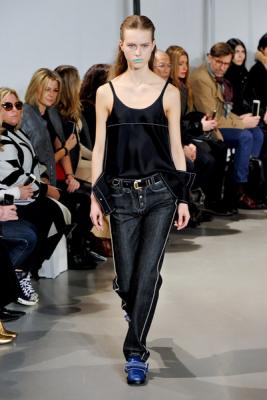 Paco Rabanne AW 2016/17 (осень-зима) (68635.Paris_.Novaya.Jenskaya.Kollekciya.Paco_.Rabanne.AW_.2016.10.jpg)