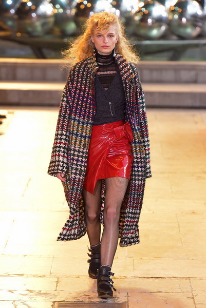 Isabel Marant AW 2016/17 (осень-зима) (68733.Paris_.Novaya.Jenskaya.Kollekciya.Isabel.Marant.AW_.2016.02.jpg)