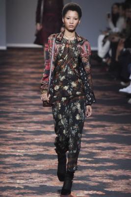 Etro AW 2016/17 (осень-зима) (68853.Novaya.Kollekciya.Veroniki.Etro_.Etro_.AW_.2016.08.jpg)