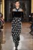 Stella McCartney AW 2016/17 (осень-зима) (68942.Paris_.Novaya.Jenskaya.Kollekciya.Stella.McCartney.AW_.2016.23.jpg)