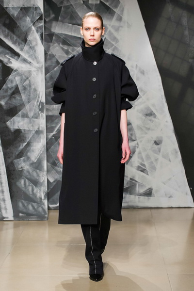 Jil Sander AW 2016/17 (осень-зима) (68969.Novaya.Kollekciya.Doma_.Modi_.Jil_.Sander.AW_.2016.19.jpg)