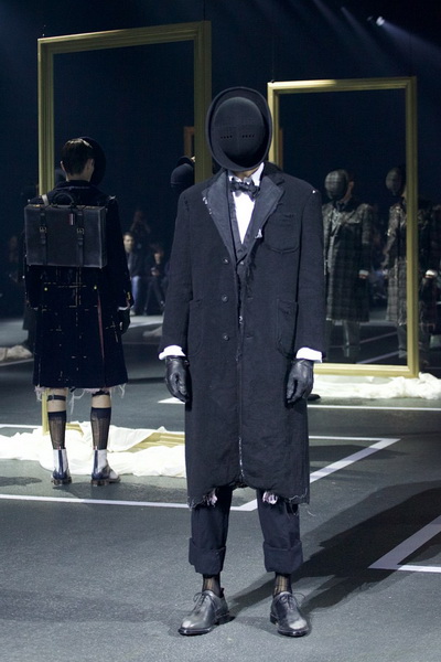 Thom Browne AW 2016/17 (осень-зима) (68999.Novaya.Mujskaya.Kollekciya.Brenda.Thom_.Browne.AW_.2016.23.jpg)