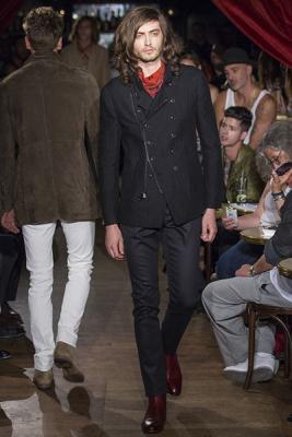  John Varvatos SS 2017 (весна-лето) (70238.New_.York_.Novaya.Kollekciya.John_.Varvatos.SS_.2017.21.jpg)