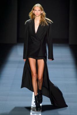 Vera Wang SS 2017 (весна-лето) (70414.Novaya.Kollekciya.Brenda.Vera_.Wang_.SS_.2017.07.jpg)