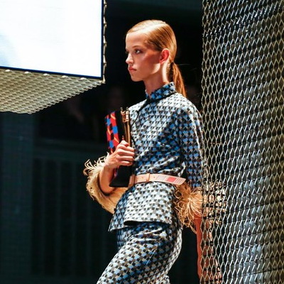  Prada SS 2017 (весна-лето) (70859.Milan_.Novaya.Kollekciya.Prada_.SS_.2017.s.jpg)