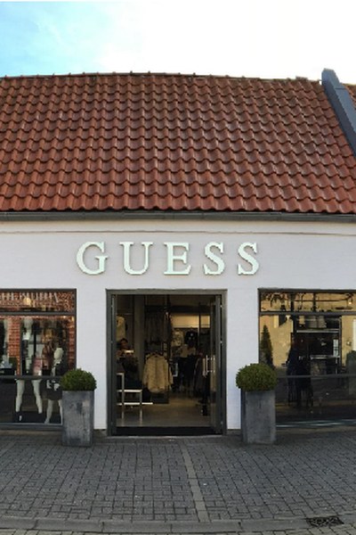 Глобальная экспансия GUESS (71507-GUESS-b.jpg)