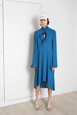 Лукбук коллекции Balenciaga Resort 2017 (71983–Lukbuk–Kollekciya–Balensiaga–Resort–2017–19.jpg)