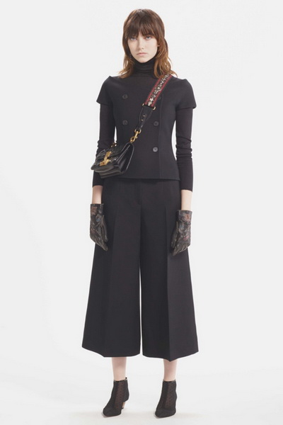 Коллекция Christian Dior Pre Fall 2017 (72580-Kollekciya-Christian-Dior-Pre-Fall-2017-10.jpg)