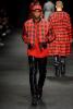 Неделя мужской моды в Милане Versace AW 2017 (72799-Versace-AW-2017-10.jpg)