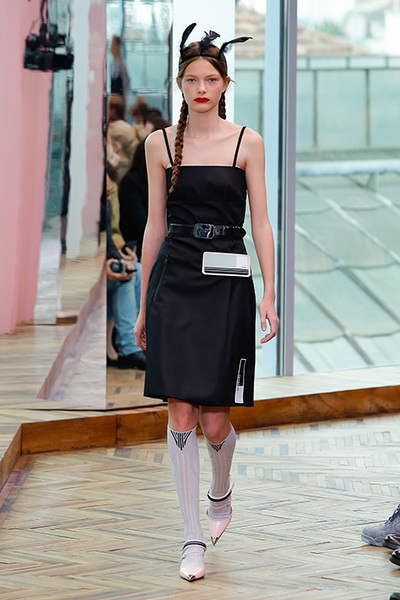 Prada resort 2018  (74687-Prada-Resort-2018-02.jpg)