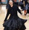 Vivienne Westwood весна-лето 2018 (75085-Vivienne-Westwood-SS-2018-s.jpg)