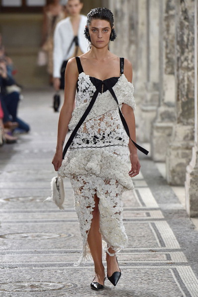 Proenza Schouler весна-лето 2018 (75319-Proenza-Schouler-SS-2018-05.jpg)