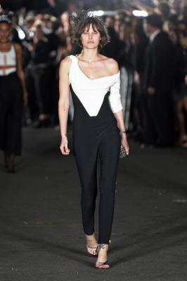  Alexander Wang весна-лето 2018 (76331-Alexsander-Wang-SS-2018-16.jpg)