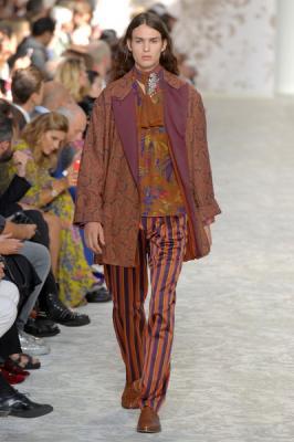 Etro весна-лето 2018 (76571-Etro-SS-2018-24.jpg)