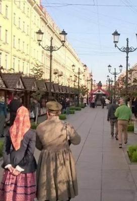 В Санкт-Петербурге открылась первая всероссийская ярмарка одежды (76601-Pervaya-Vserossiyskaya-Yarmarka-V-Sankt-Peterburge-02.jp