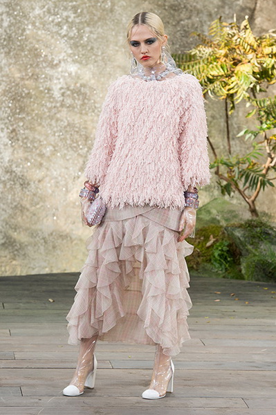 Chanel весна-лето 2018 (76606-Chanel-SS-2018-12.jpg)