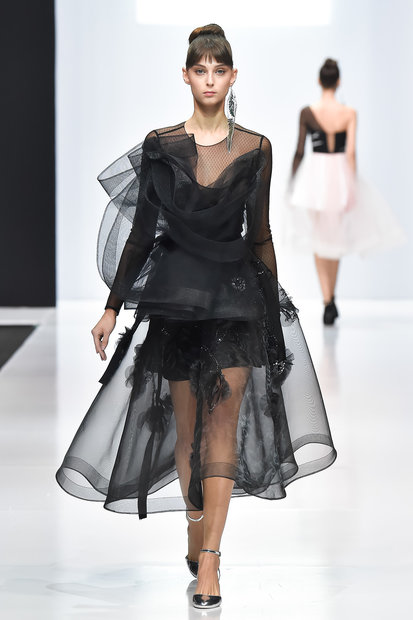 Svetlana Evstigneeva SS 2018 (78148-Svetlana-Evstigneeva-SS-2018-05.jpg)