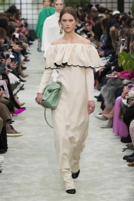 VALENTINO осень-зима 2018/19 (FW 2018/19)  (78730-Valentino-FW-2018-19-15.jpg)