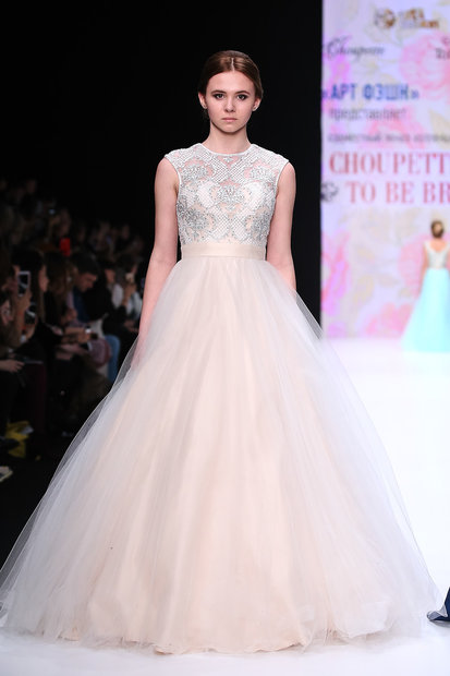 CHOUPETTE&TO BE BRIDE на MBFW Russia (78771-Choupette-To-Be-Bride-MBFW-Russia-2018-15.jpg)