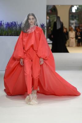 Giambattista Valli Couture осень-зима 2018/19  (80081-Giambattista-Valli-FW-2018-06.jpg)