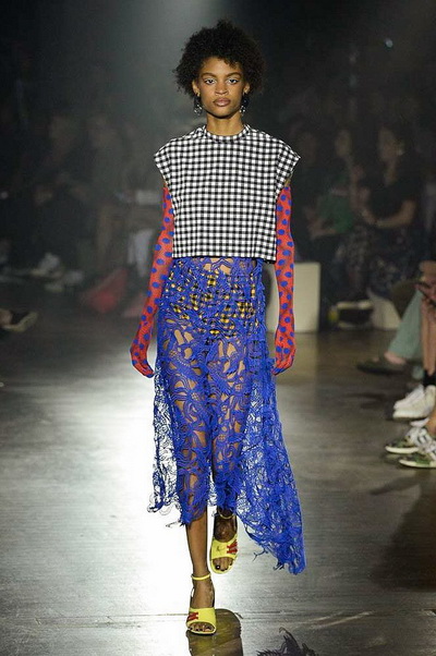 Kenzo весна-лето 2019 (80569-Kenzo-SS-2019-15.jpg)