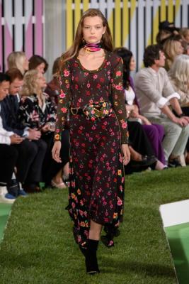 Escada весна-лето 2019 (81073-Escada-SS-2019-07.jpg)