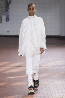  Jil Sander весна-лето 2019 (81232-JilSander-SS-2019-17.jpg)