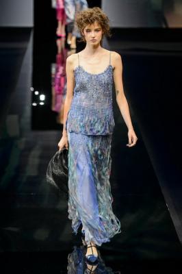 Giorgio Armani весна-лето 2019 (81432-Giorgio-Armani-SS-2019-12.jpg)