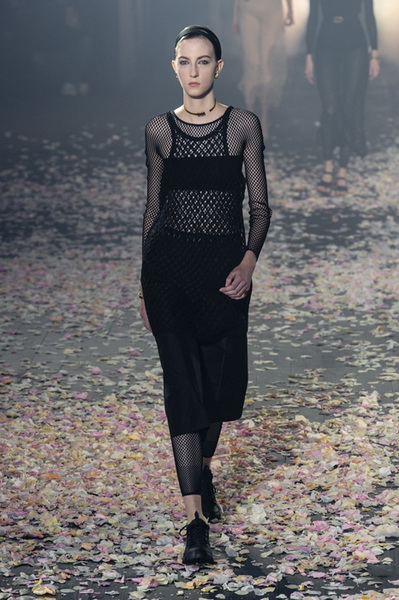  Dior весна-лето 2019 (81582-Dior-SS-2019-01.jpg)