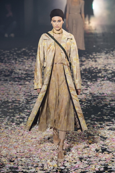  Dior весна-лето 2019 (81582-Dior-SS-2019-09.jpg)