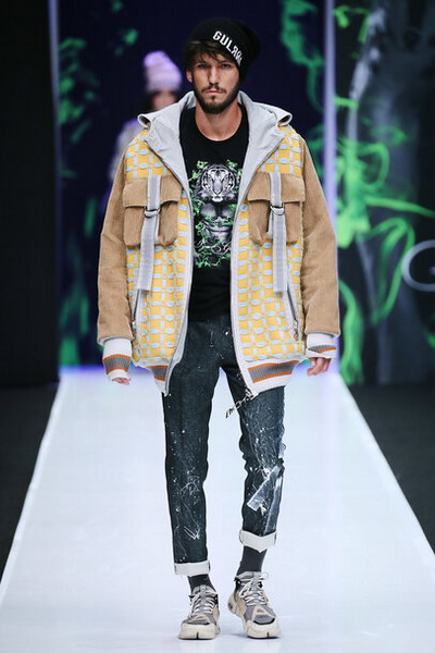  IGOR GULYAEV SS 2019 (82529-Igor-Gulyaev-2019-10.jpg)