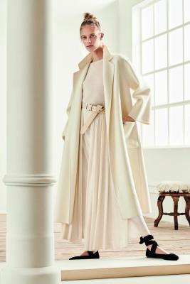 Max Mara Pre-Fall 2019 (82743-Max-Mara-Pre-Fall-2019-09.jpg)