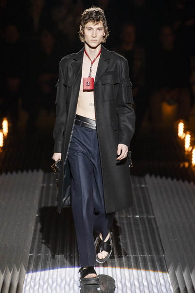  Prada Menswear осень-зима 2019/2020 (82766-Prada-Menswear-2019-21.jpg)