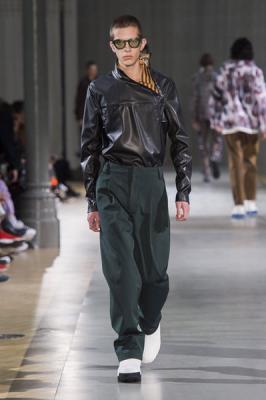 Acne Studios Menswear осень-зима 2019 (82795-Acne-Studios-Menswear-SS-2019-10.jpg)