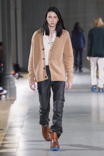 Acne Studios Menswear осень-зима 2019 (82795-Acne-Studios-Menswear-SS-2019-15.jpg)