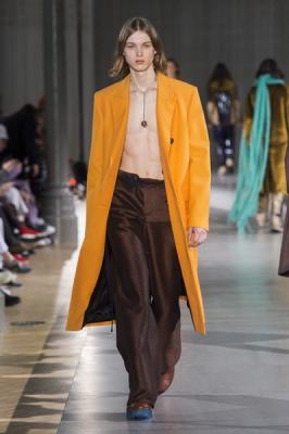 Acne Studios Menswear осень-зима 2019 (82795-Acne-Studios-Menswear-SS-2019-19.jpg)