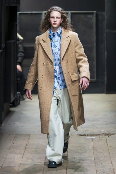 Marni Menswear осень-зима 2019 (82827-Marni-Menswear-SS-2019-02.jpg)