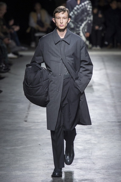 Dries van Noten Menswear осень-зима 2019 (82892-Dries-Van-Noten-SS-2019-05.jpg)