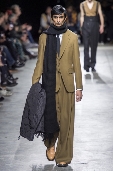 Dries van Noten Menswear осень-зима 2019 (82892-Dries-Van-Noten-SS-2019-14.jpg)