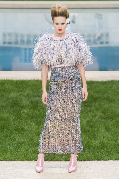 Chanel Couture весна-лето 2019 (83011-Chanel-Haute-Couture-2019-03.jpg)