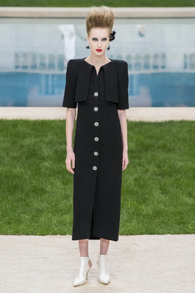 Chanel Couture весна-лето 2019 (83011-Chanel-Haute-Couture-2019-07.jpg)