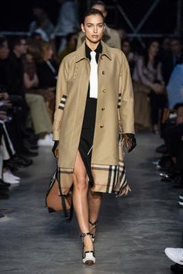 Burberry осень-зима 2019 (83196-Burberry-AW-2019-23.jpg)