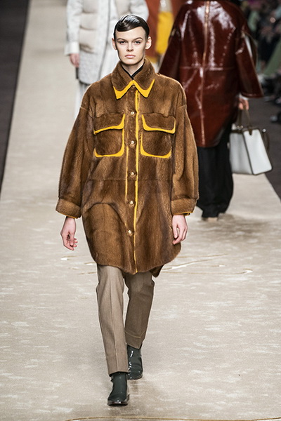 Fendi осень-зима 2019 (83338-Fendi-AW-2019-07.jpg)