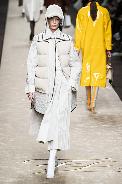 Fendi осень-зима 2019 (83338-Fendi-AW-2019-08.jpg)