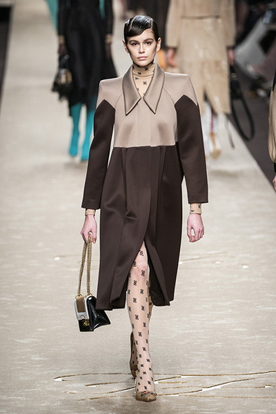 Fendi осень-зима 2019 (83338-Fendi-AW-2019-15.jpg)