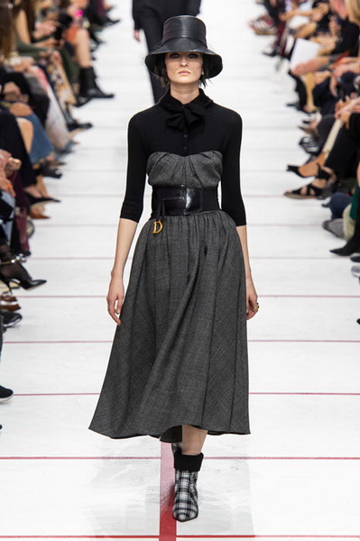 Dior осень-зима 2019 (83601-Dior-AW-2019-03.jpg)