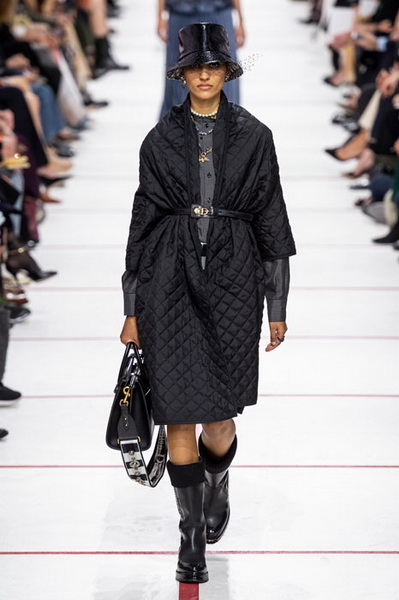 Dior осень-зима 2019 (83601-Dior-AW-2019-16.jpg)