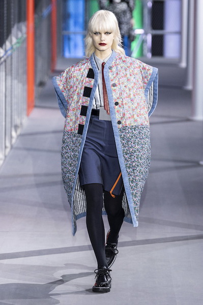 Louis Vuitton осень-зима 2019 (83626-Louis-Vuitton-AW-2019-13.jpg)