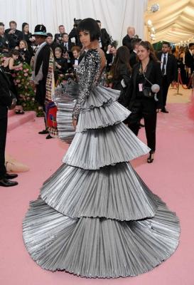 Met Gala 2019 (84205-Met-Gala-2019-21.jpg)